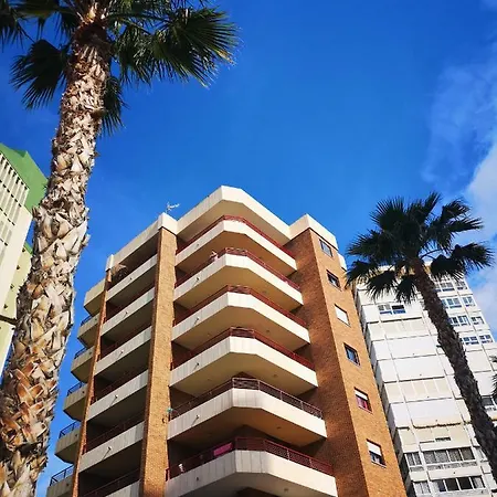 Carlos V * בנידורם