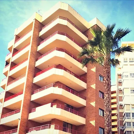 Carlos V * Μπένιντορμ